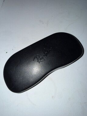 Ray-Ban Black Curved Hard Shell Sunglasses Case with glass cloth